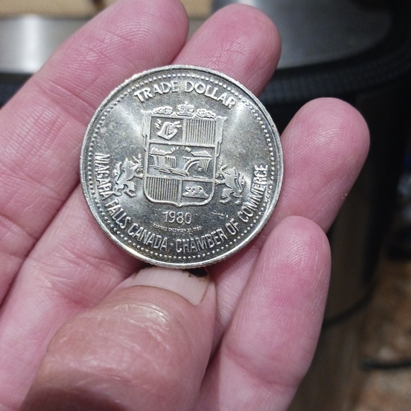 1980 NIAGARA FALLS ONTARIO TRADE DOLLAR - Spanish Aero Car Crossing Whirlpool - Picture 4 of 4
